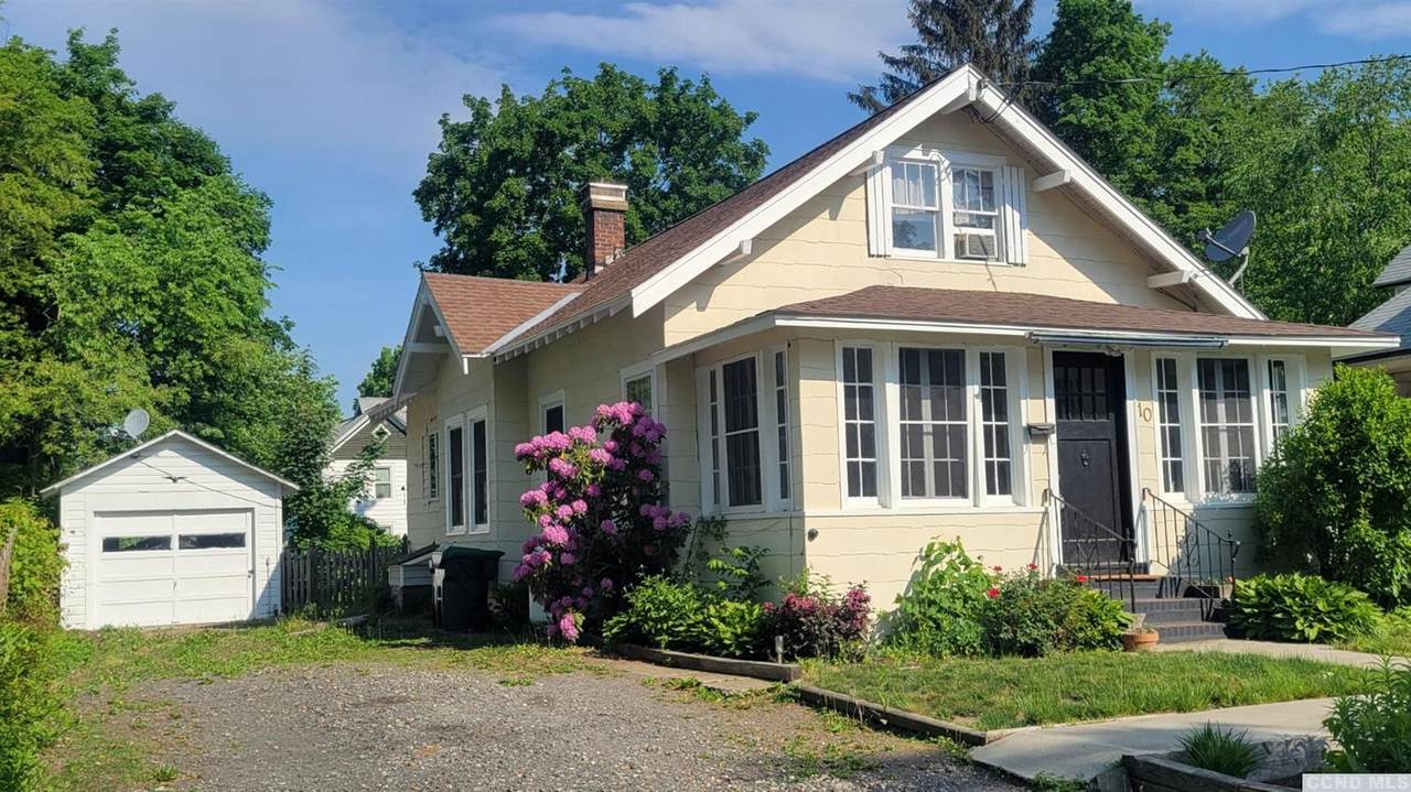 10 Houseman Avenue - Photo 1