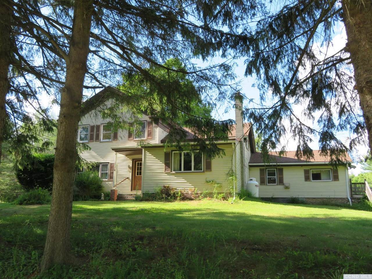 387 Fox Hill Road - Photo 1