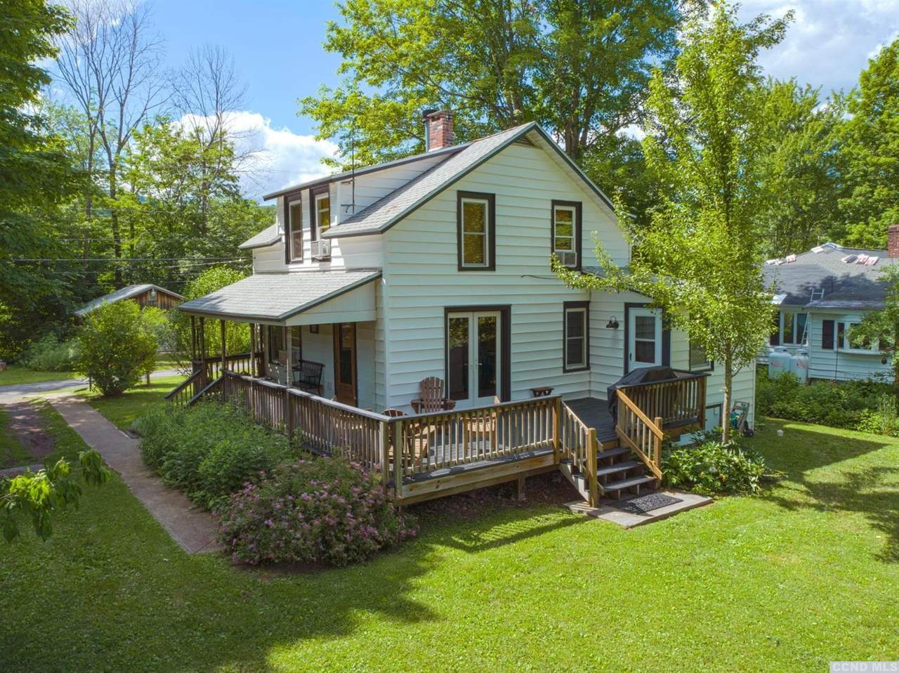 76 Howard Road - Photo 1