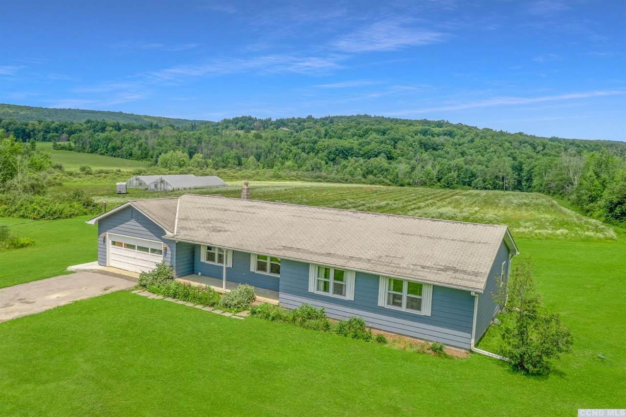 686 Fox Creek Road - Photo 1