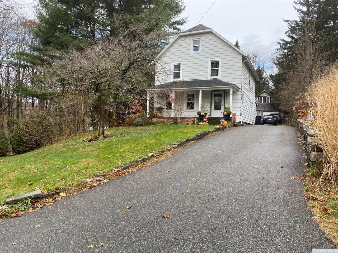 9 Highland Street - Photo 1