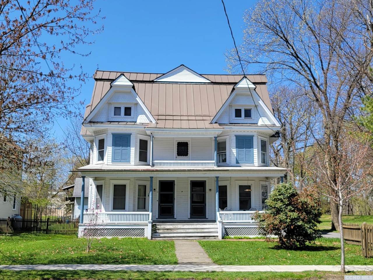 8 Maple Avenue - Photo 1
