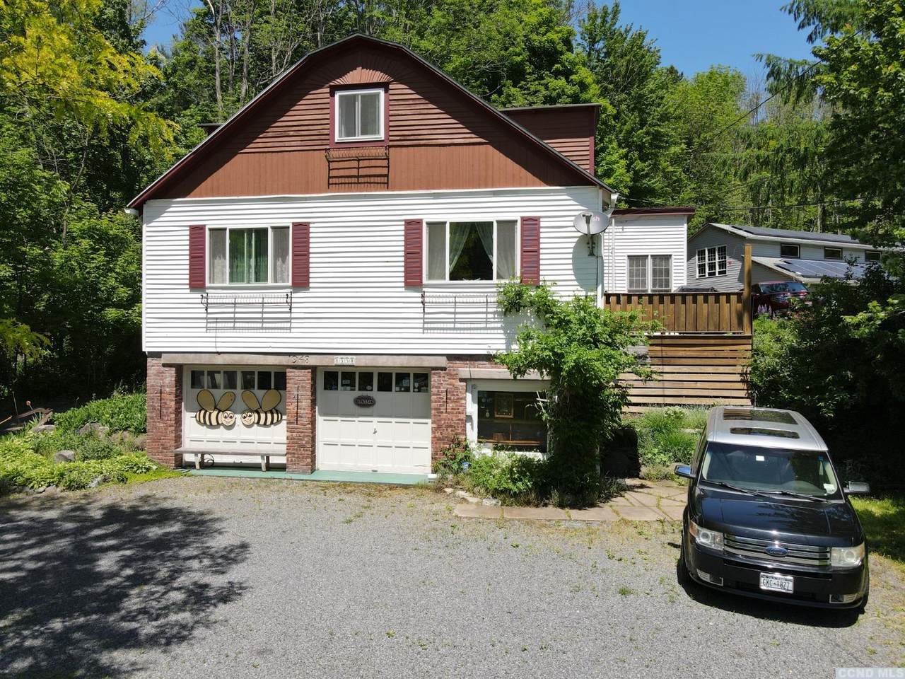 8350 Main Street - Photo 1