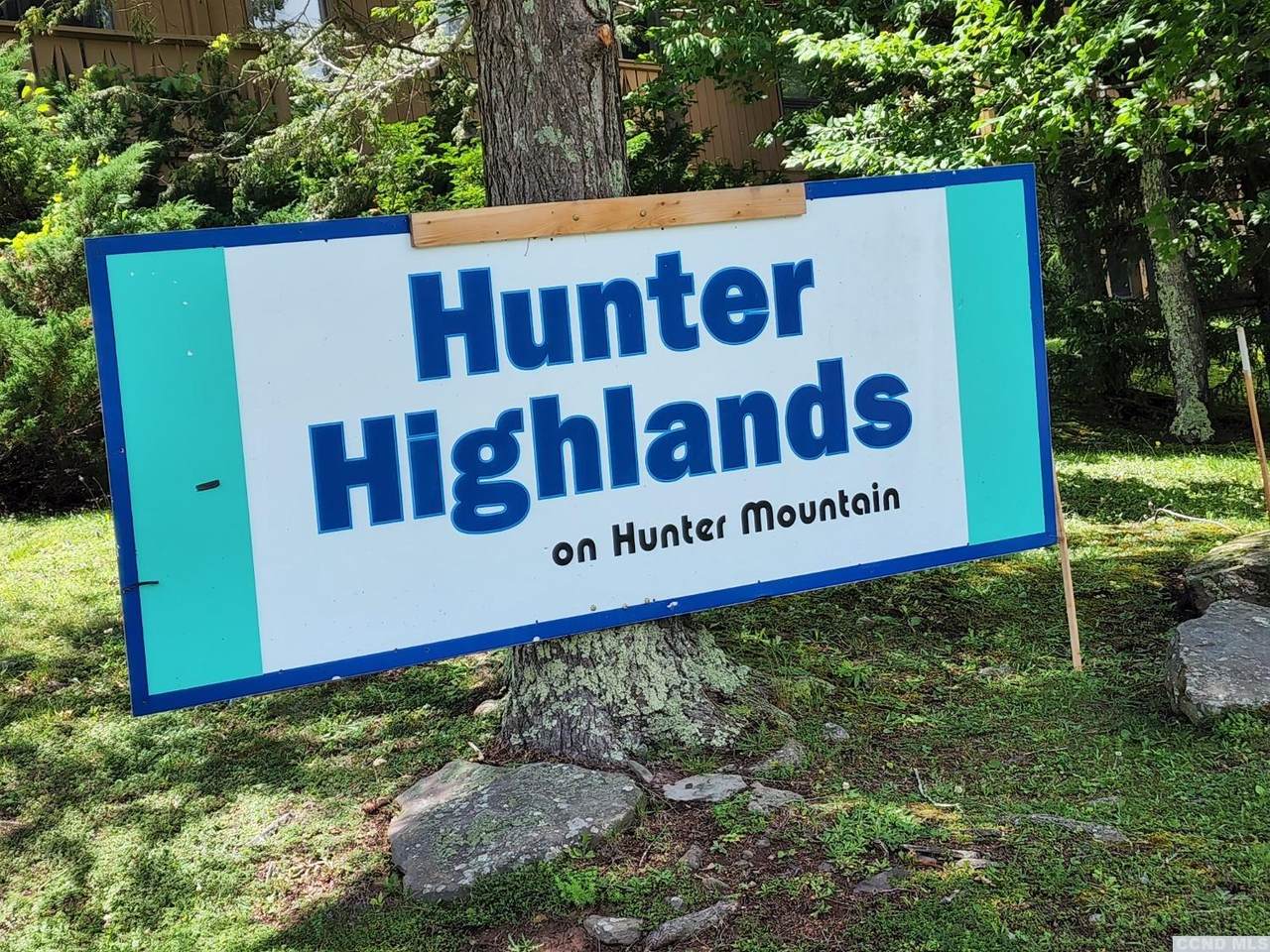 72 Hunter Drive - Photo 1