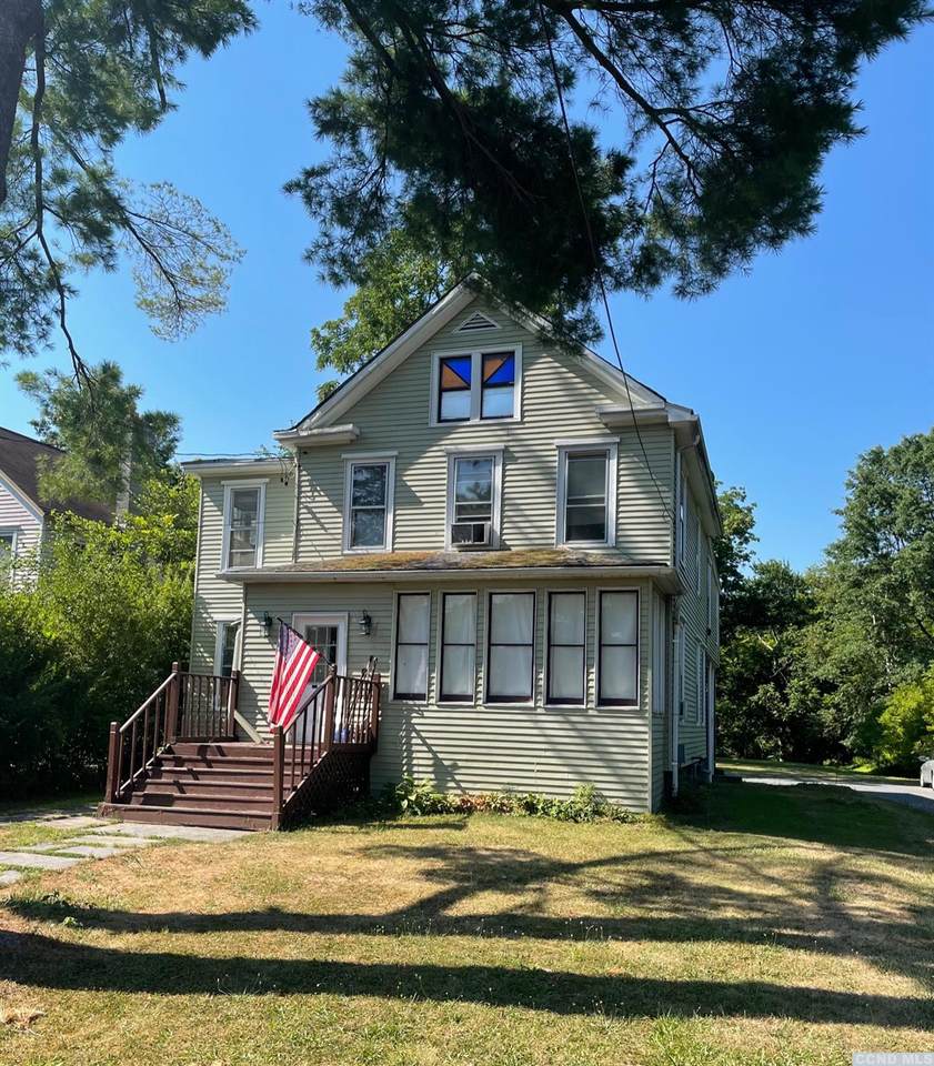 150 Grandview Avenue - Photo 1