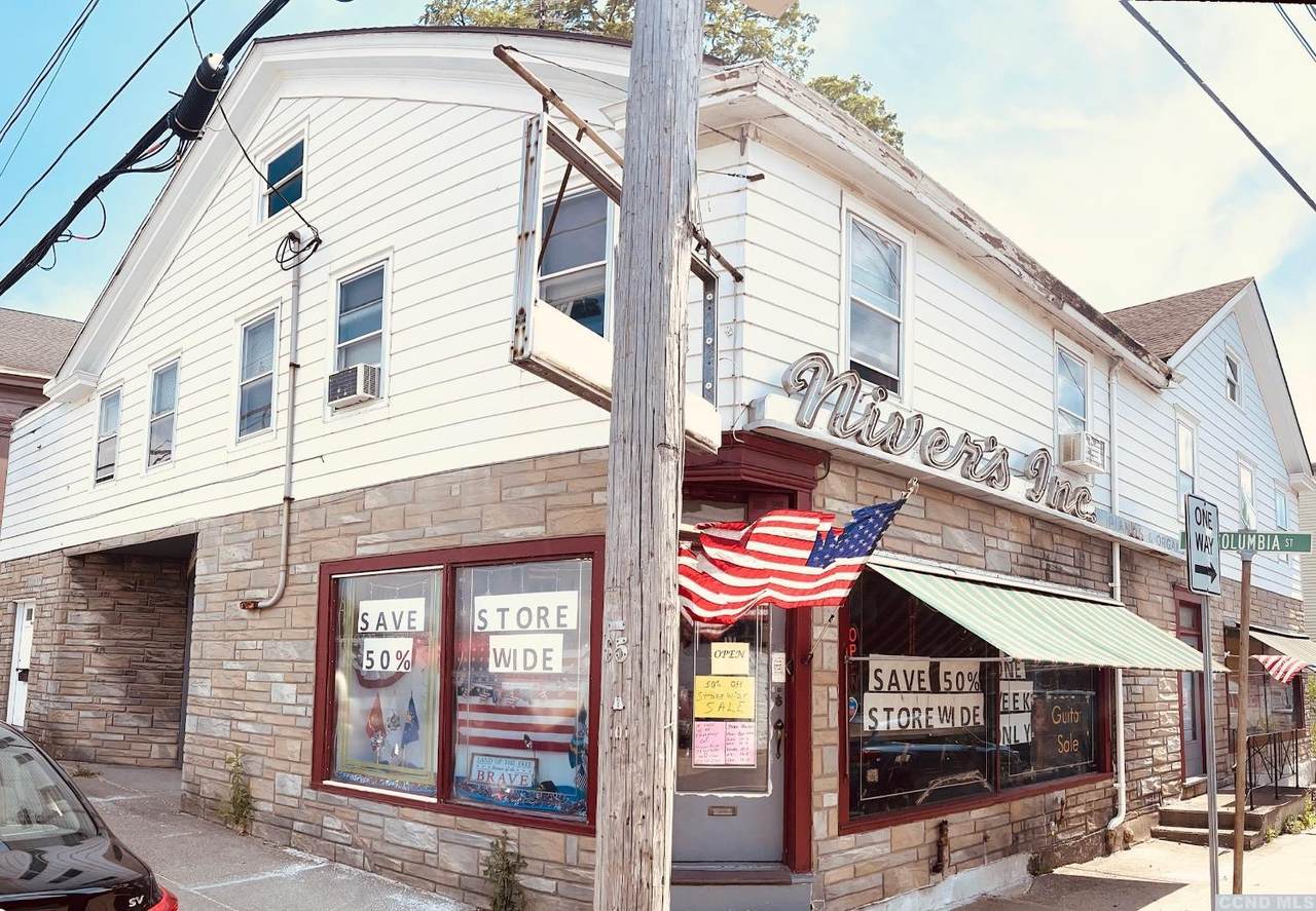 801 Columbia - Photo 1