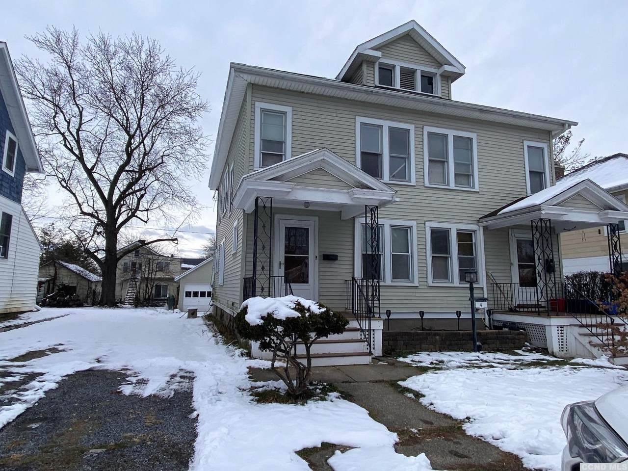 4 Greenport Parkway - Photo 1