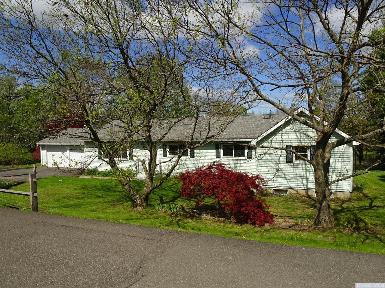23 Michael Drive - Photo 1