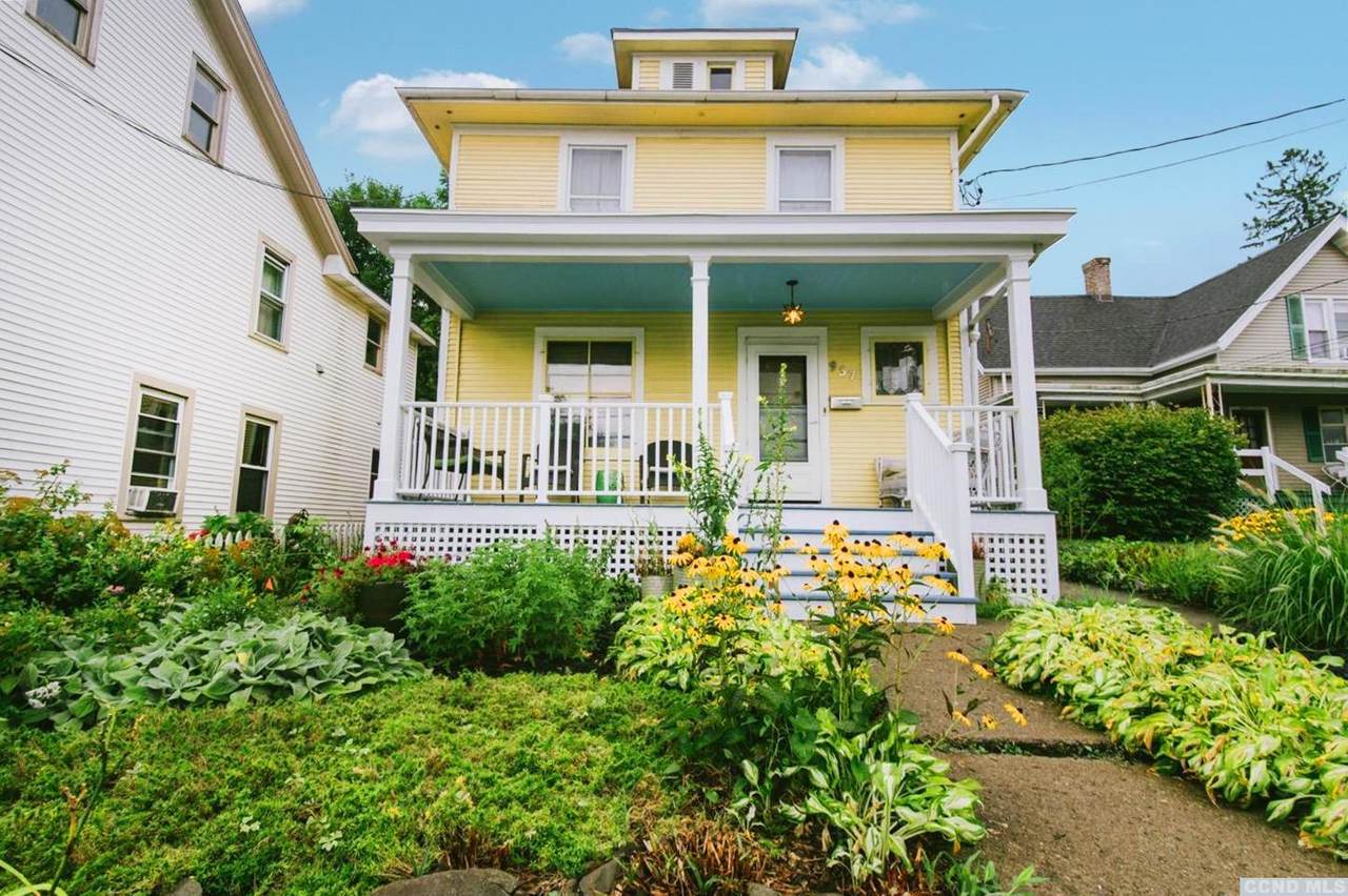 957 Columbia - Photo 1