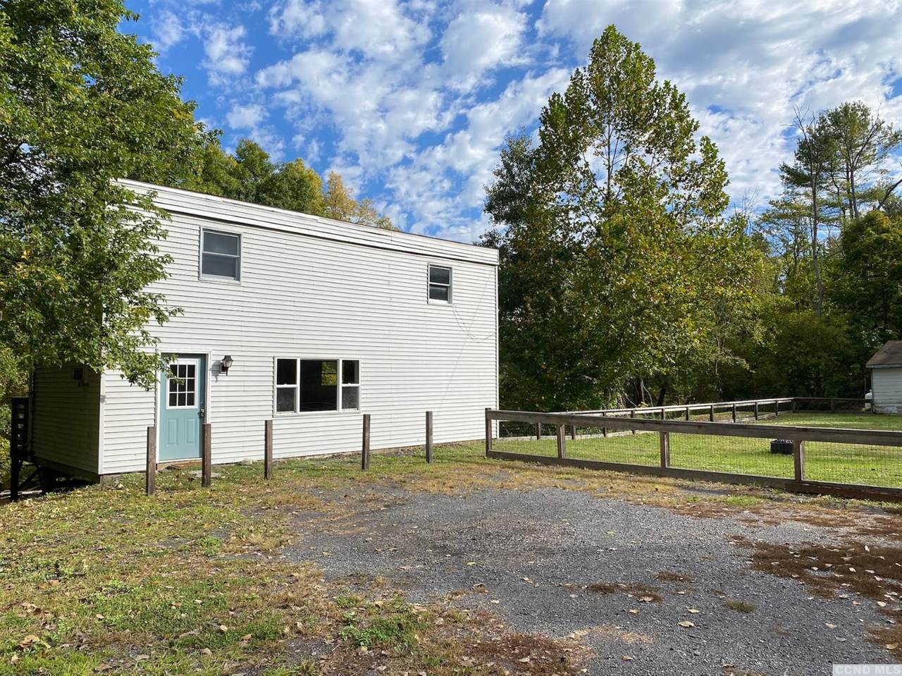 526 Cauterskill Avenue - Photo 1