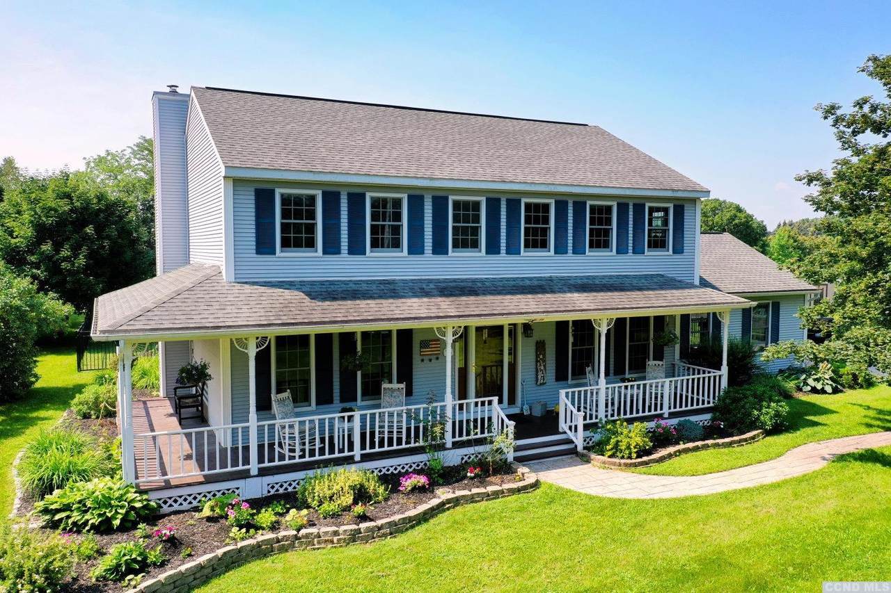 73 Maple Lane - Photo 1