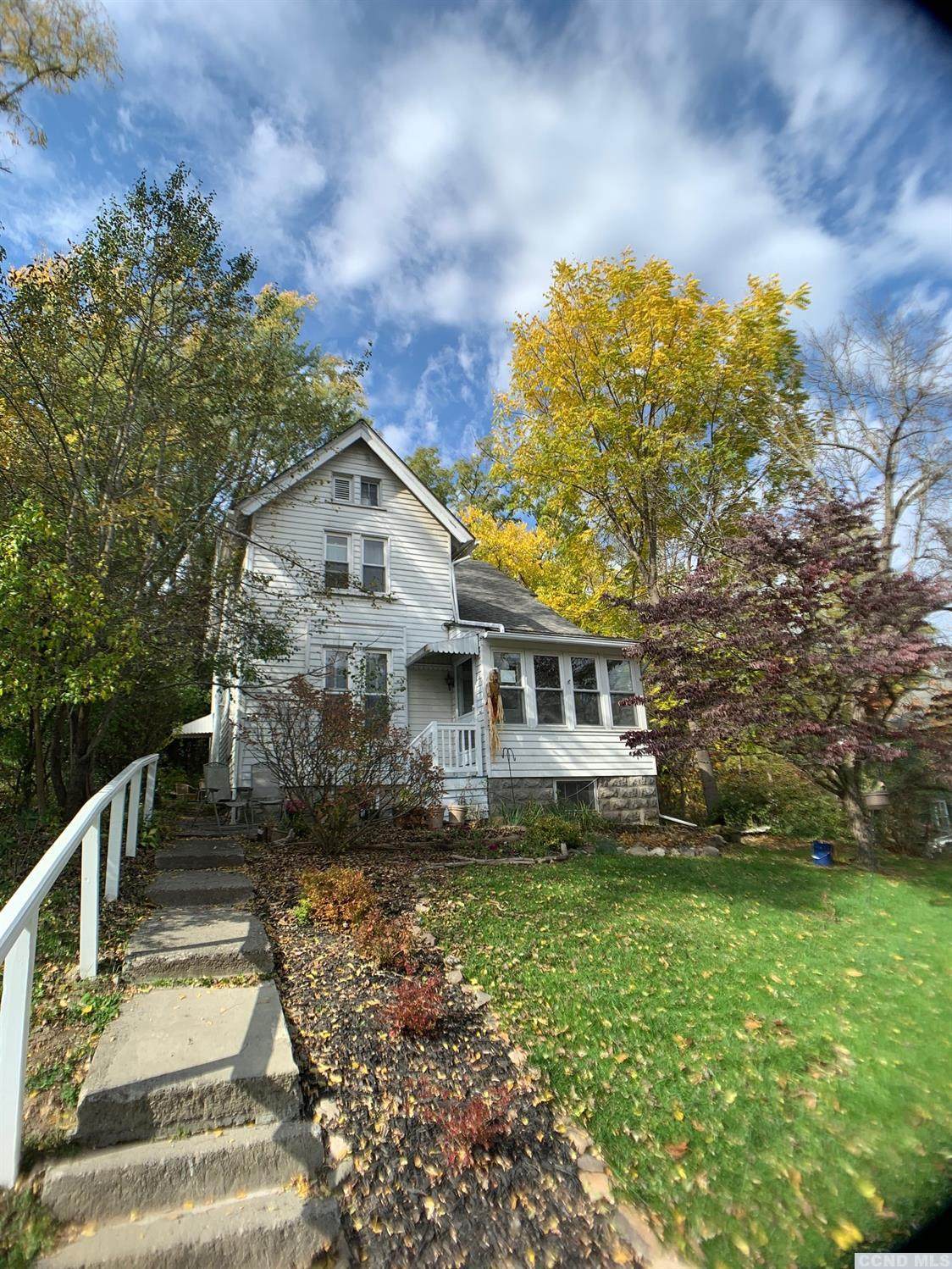 33 Noble Street - Photo 1