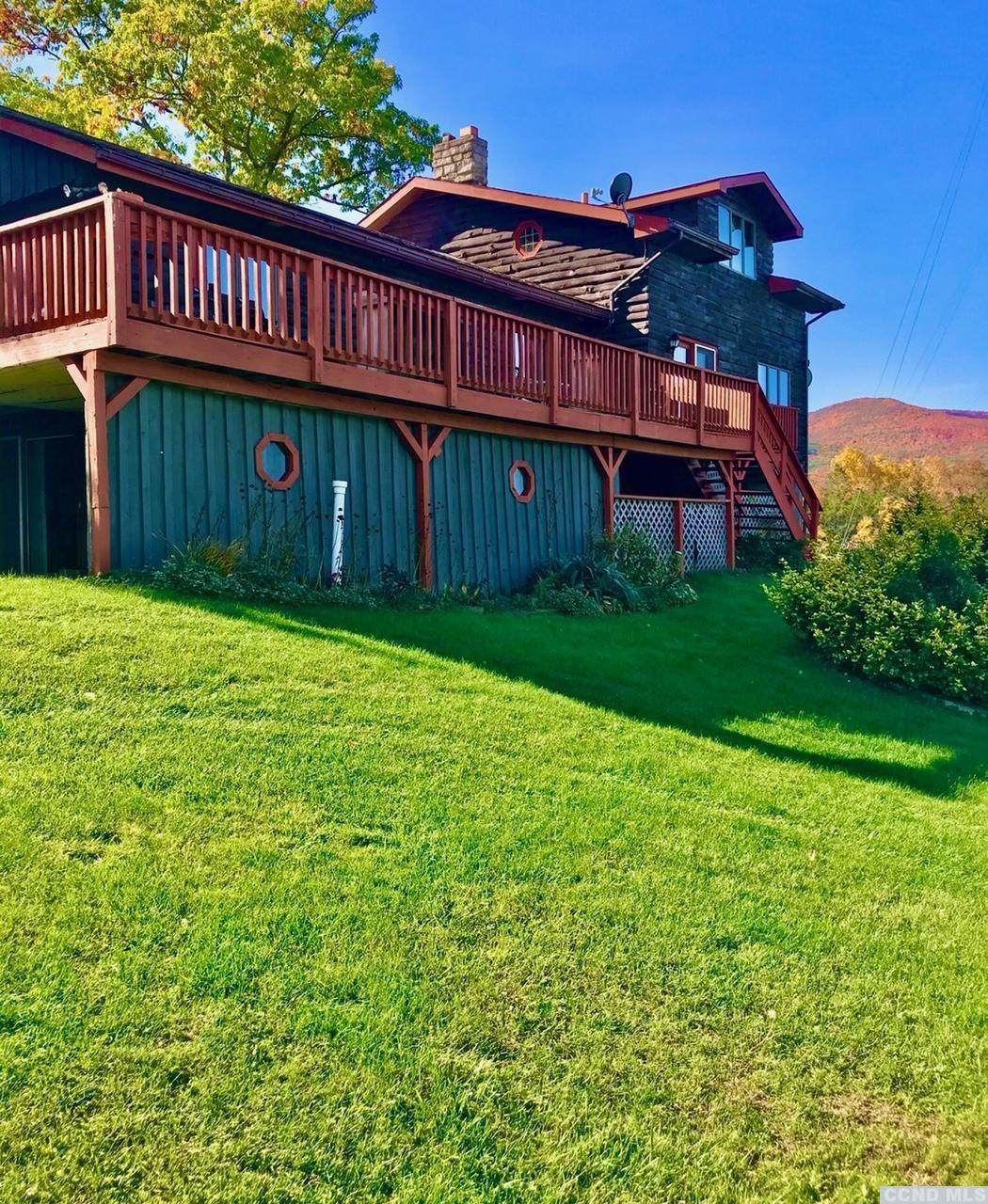 936 Hervey Sunside - Photo 1