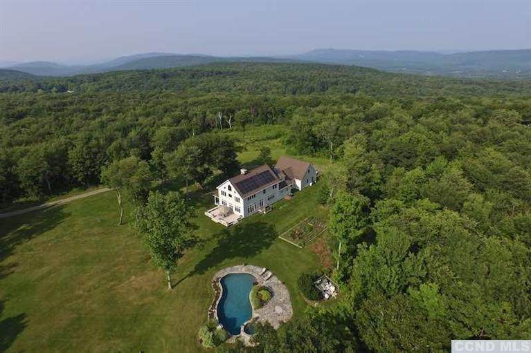 76 Middle Road - Photo 1