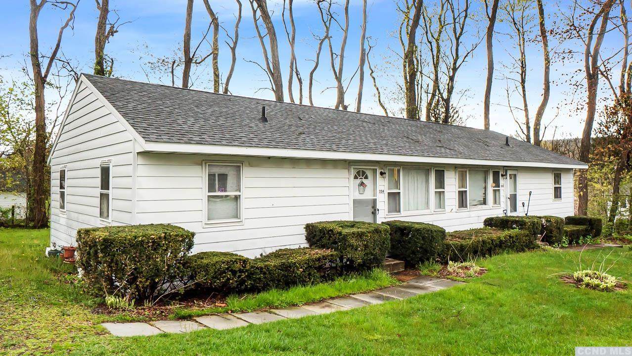 202 Hillcrest Avenue - Photo 1