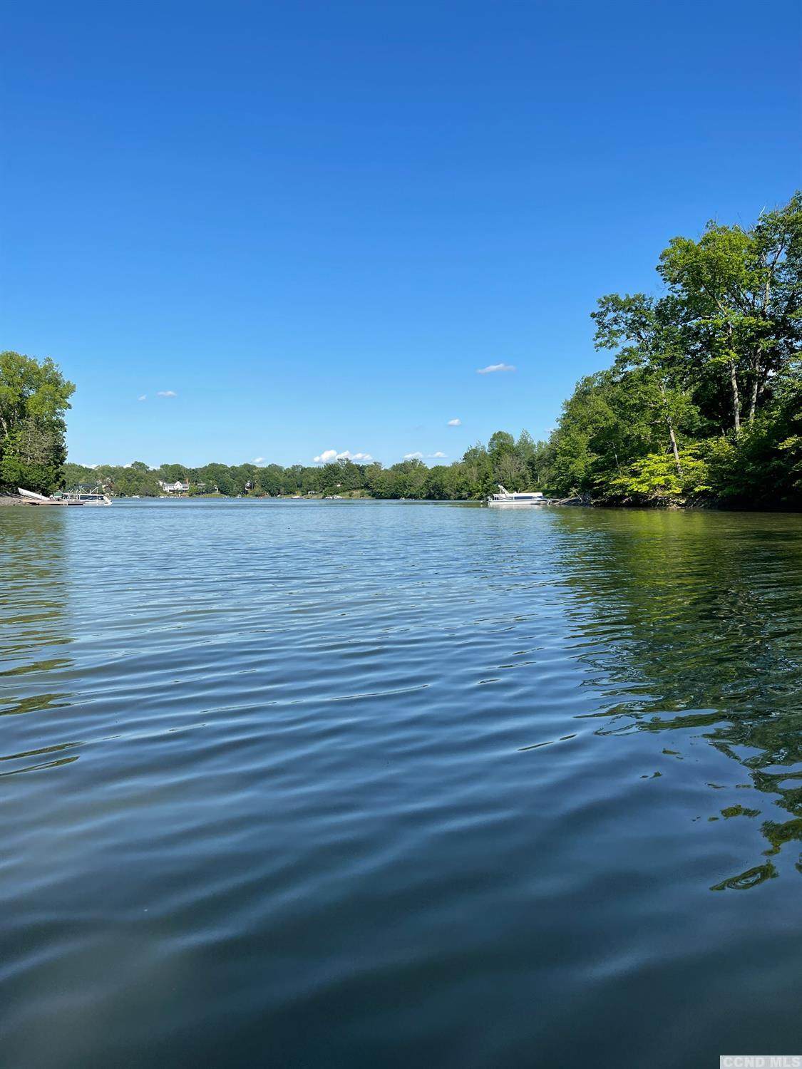 214 Sleepy Hollow Road - Photo 1