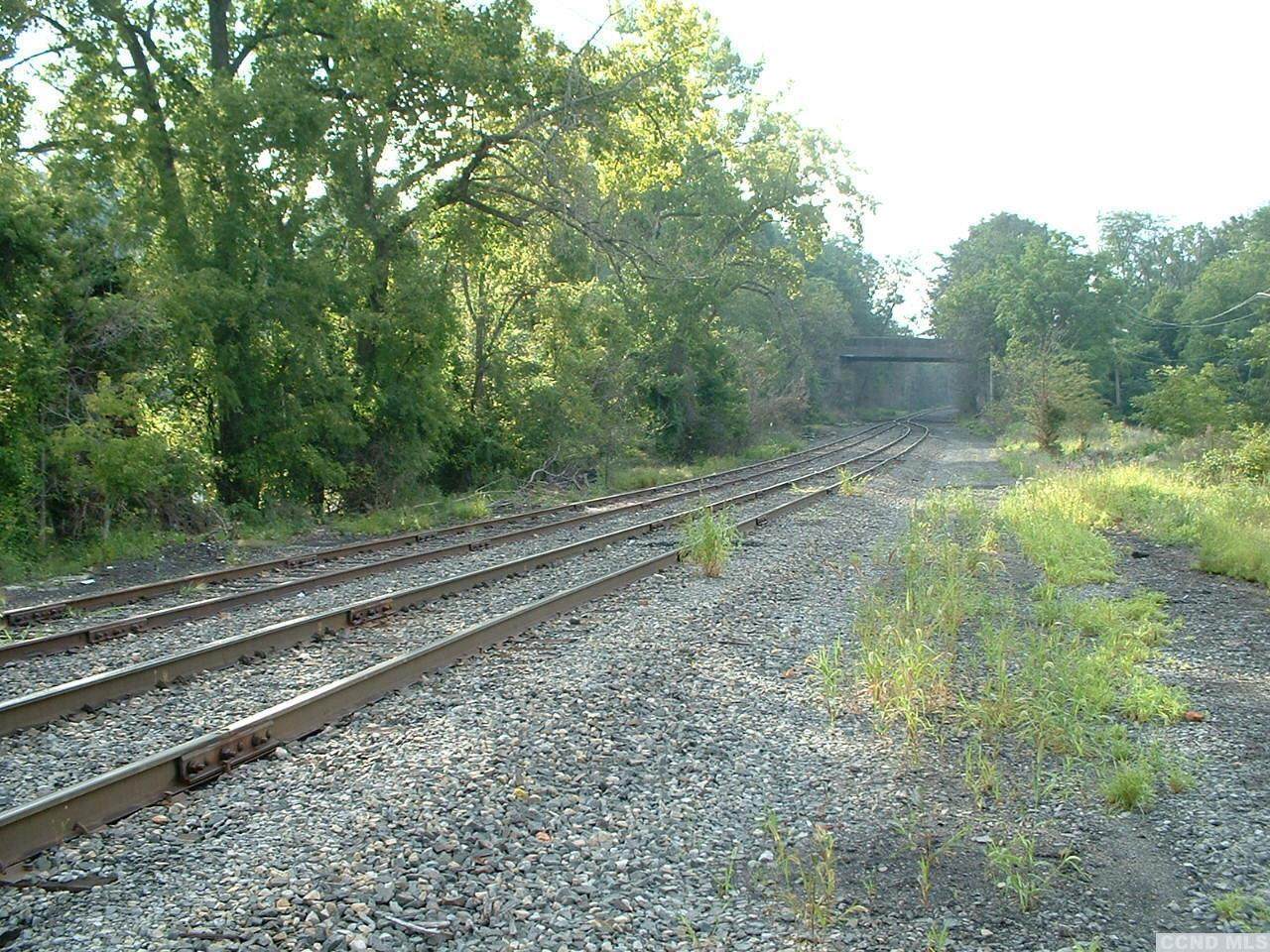 221 Tanners Lane - Photo 1