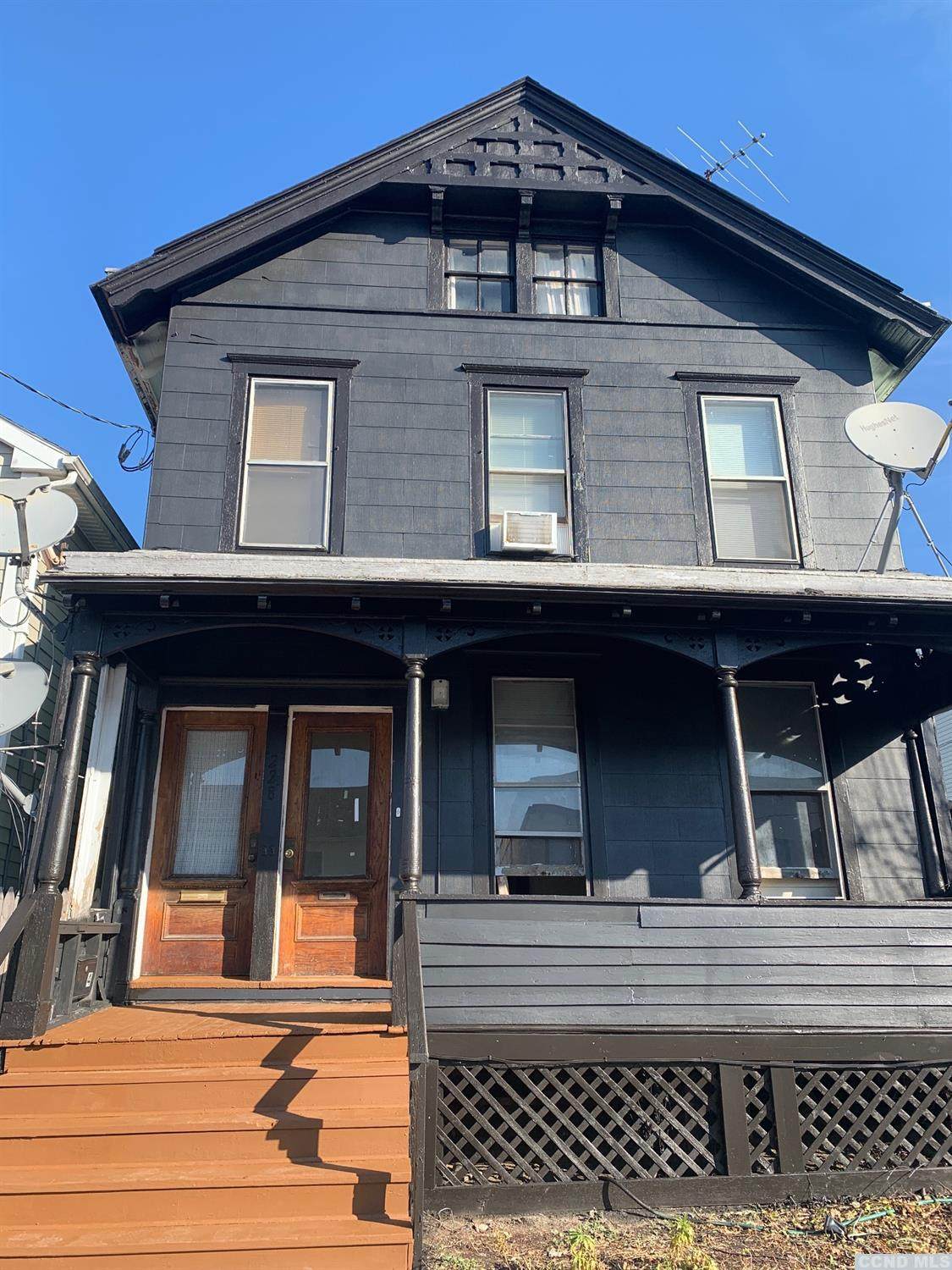228 State St - Photo 1