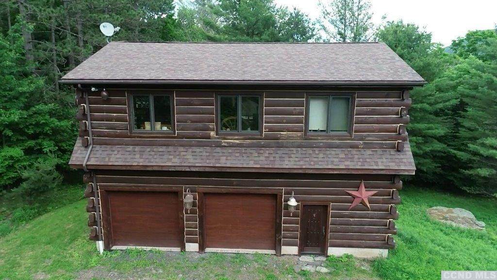 137 Overlook Drive - Photo 1