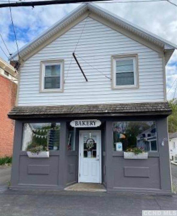 1126 Main Street - Photo 1