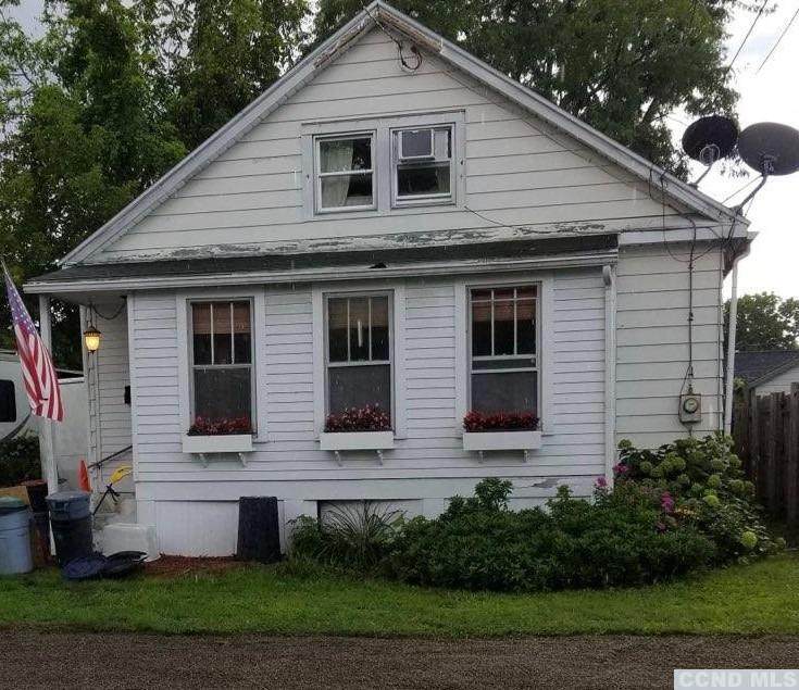 1 Oakwood Blvd. - Photo 1