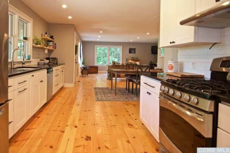 27 Cunningham Hill - Photo 1