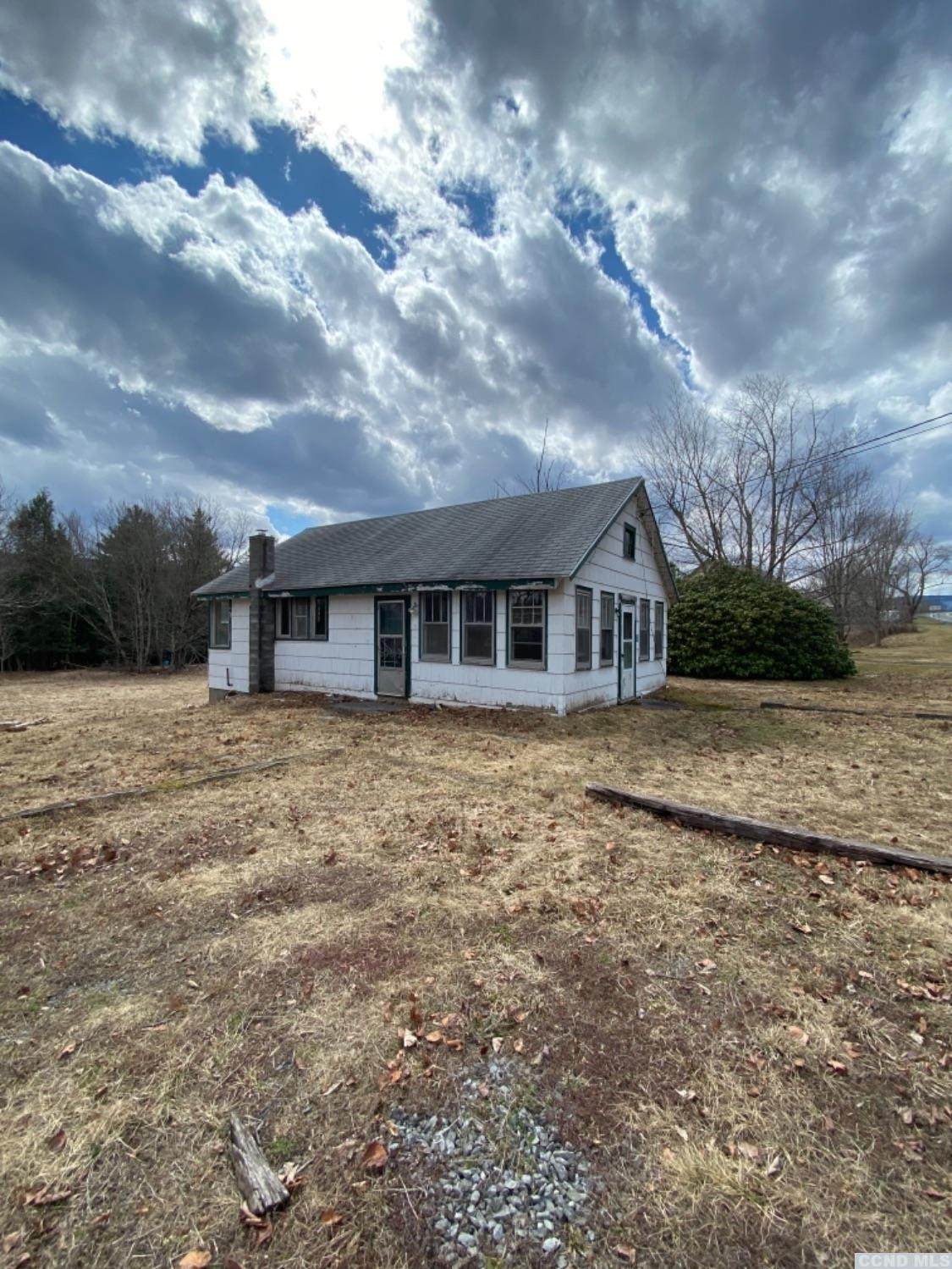 5621 Rt 23A - Photo 1