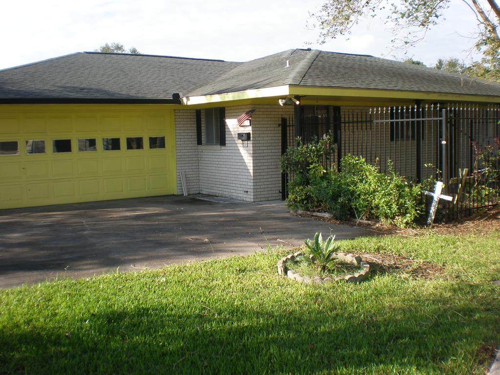 2200 Duff Drive - Photo 1