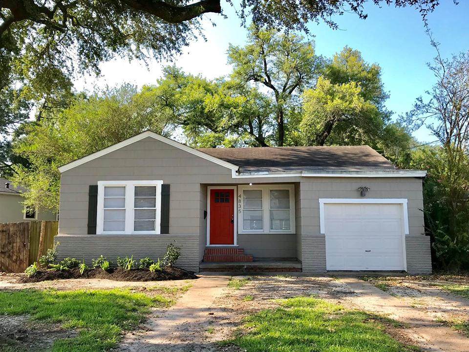 4835 Garfield Avenue - Photo 1
