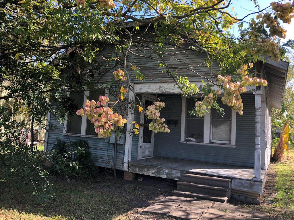 4034 32nd - Photo 1