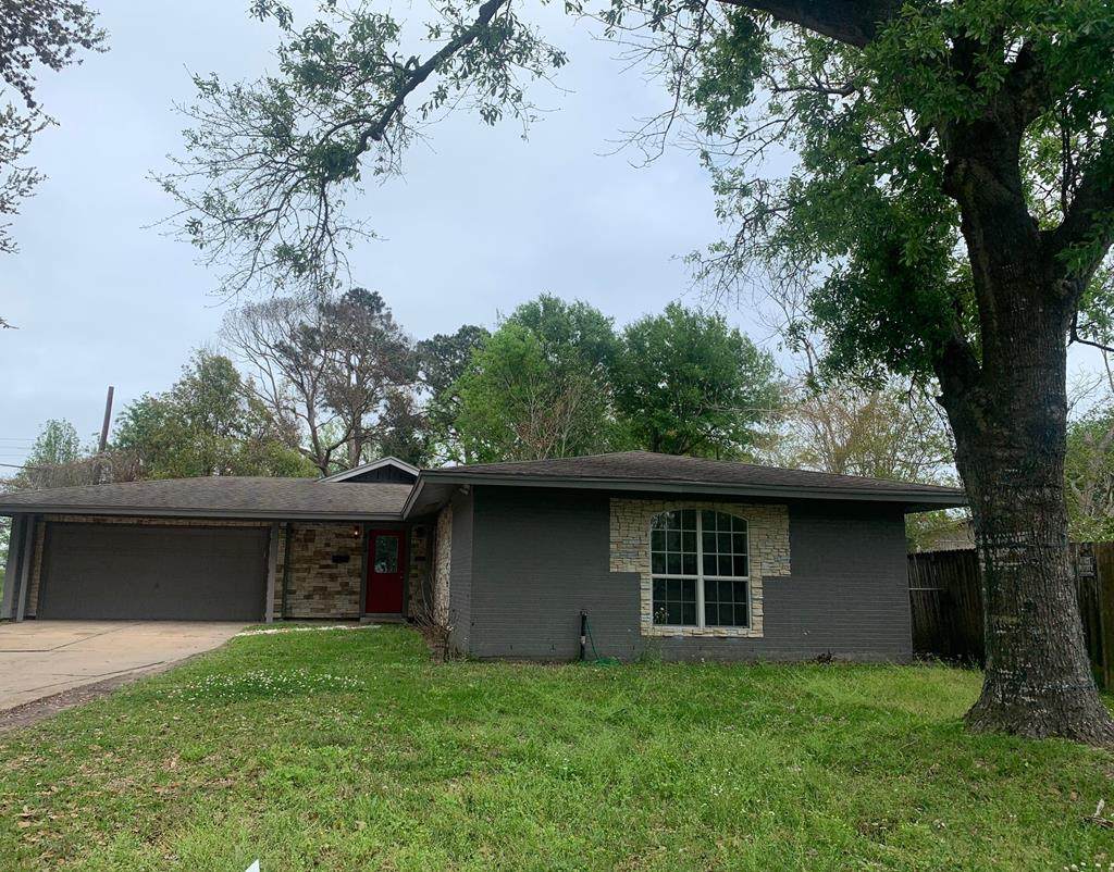 810 Carolina - Photo 1