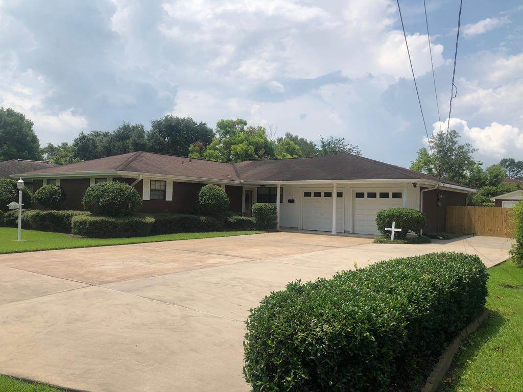 520 27th Street - Photo 1