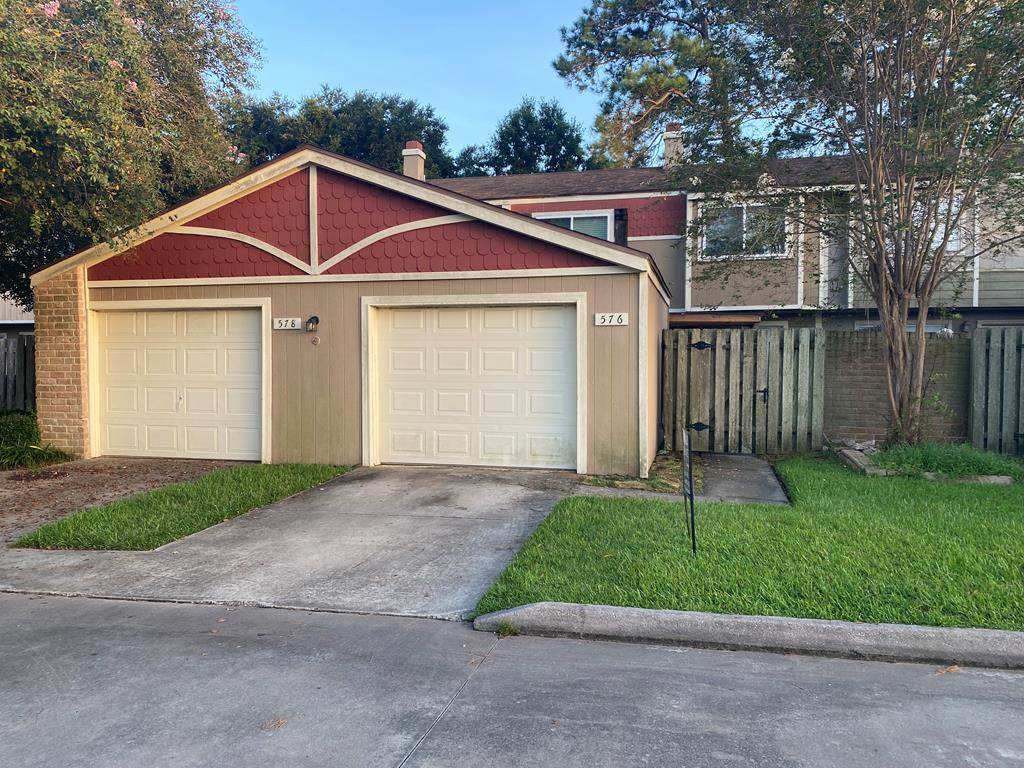 576 Georgetown - Photo 1