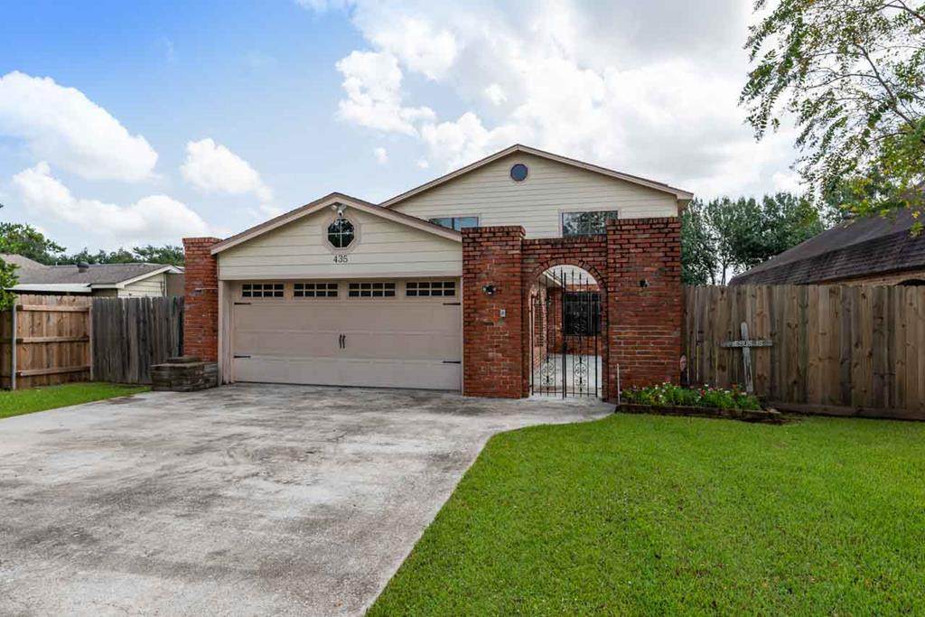 435 Langham Rd. - Photo 1