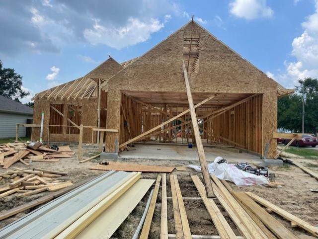 5569 Hogaboom - Photo 1