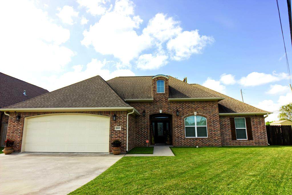 2815 Eastdale Dr - Photo 1