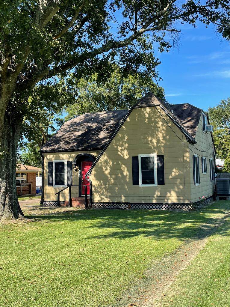 854 South Ave - Photo 1