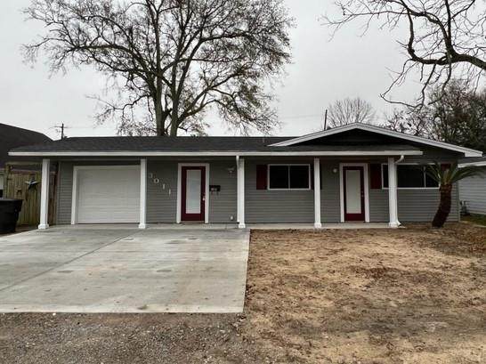 3011 Avenue A - Photo 1