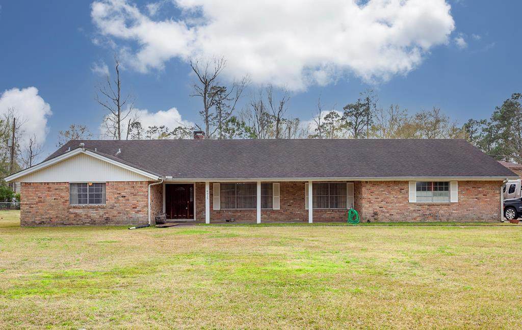 4615 Poe Rd - Photo 1