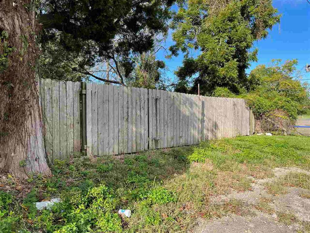 3740 & 3750 M L King Jr Pkwy. - Photo 1