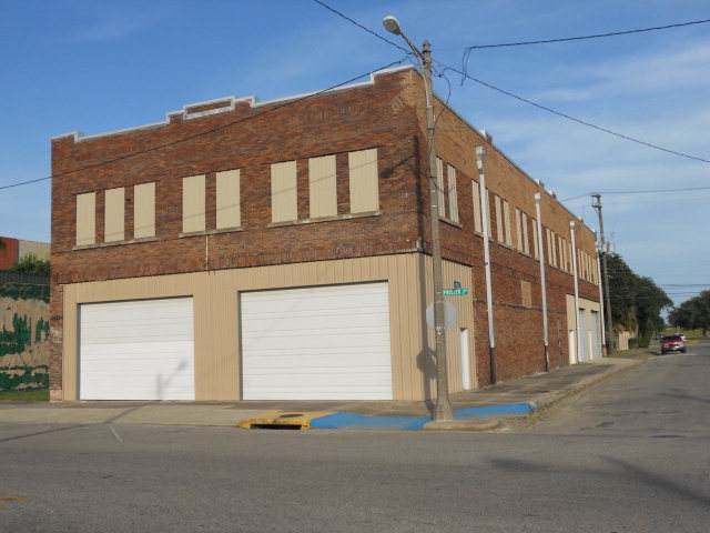 400 Procter - Photo 1