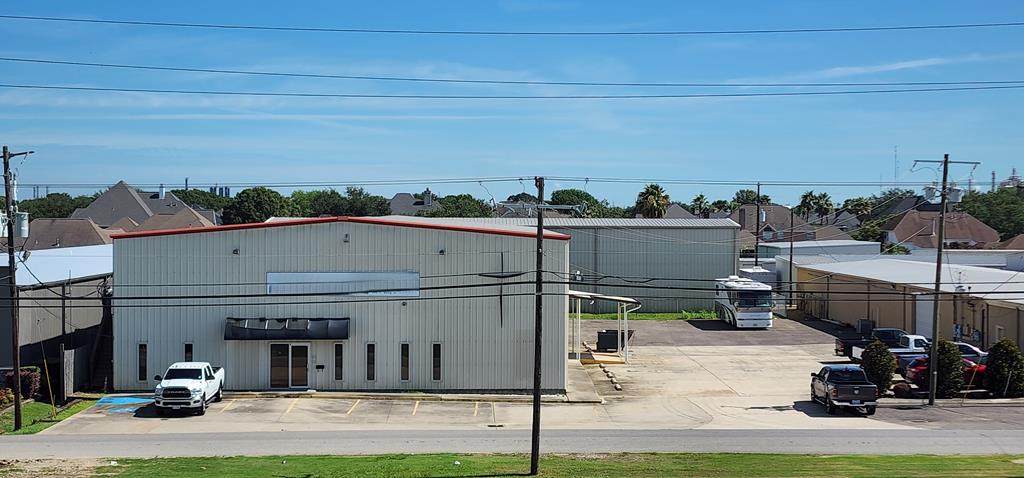 344 Twin City Hwy - Photo 1
