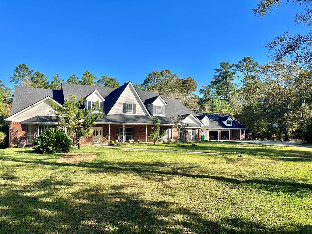 13560 Inwood Dr - Photo 1