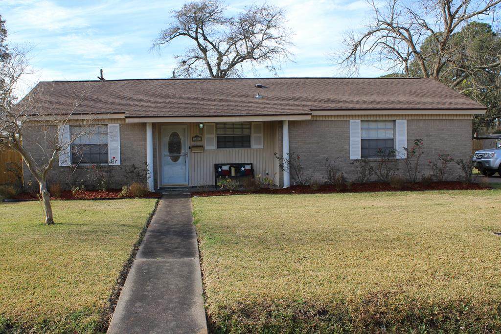 604 1 1/2 Street - Photo 1
