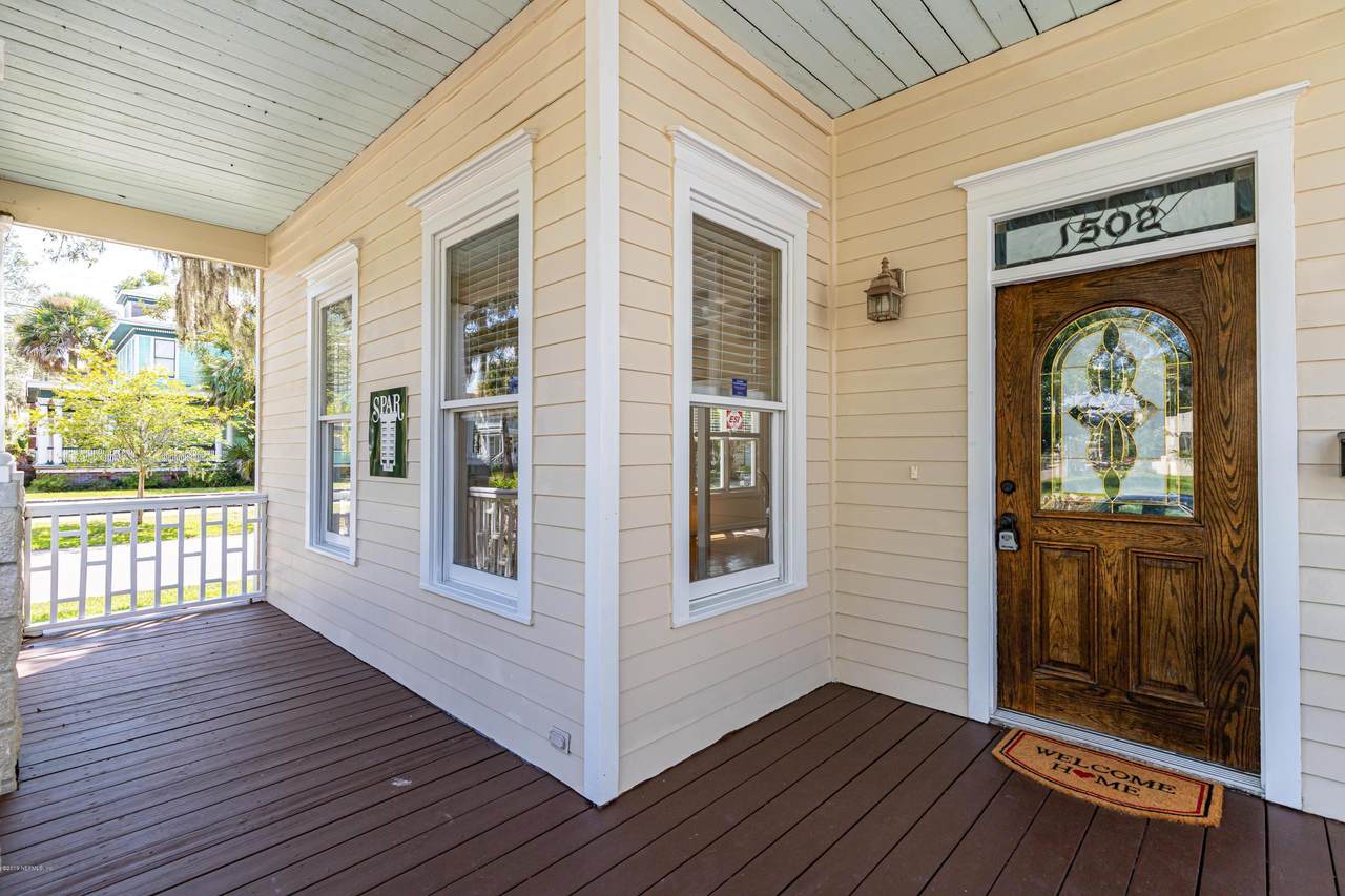 1502 Laura St - Photo 1