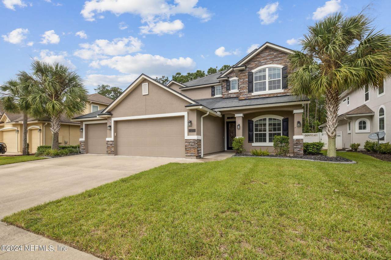 120 Ellsworth Circle - Photo 1