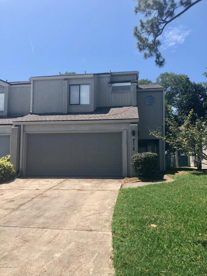 711 Selva Lakes Cir - Photo 1