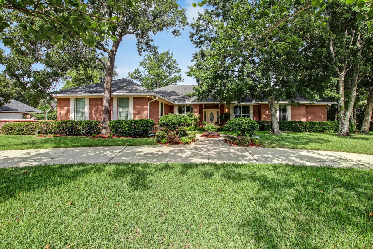 8126 Sabal Oak Ln - Photo 1