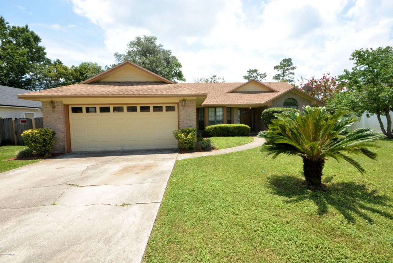 8483 Bandera Cir - Photo 1