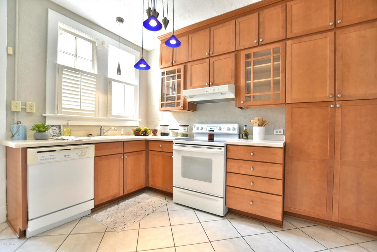 2954 Park St - Photo 1